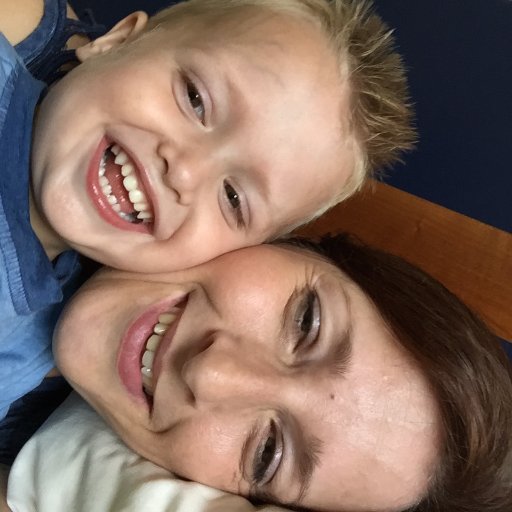 von_von73's profile picture. moeder van zoon (8), finance@ Cargill, zingt, tuiniert en leest graag boeken