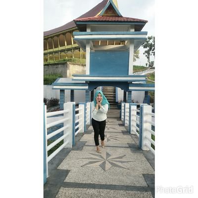 esi_marliana's profile picture. 