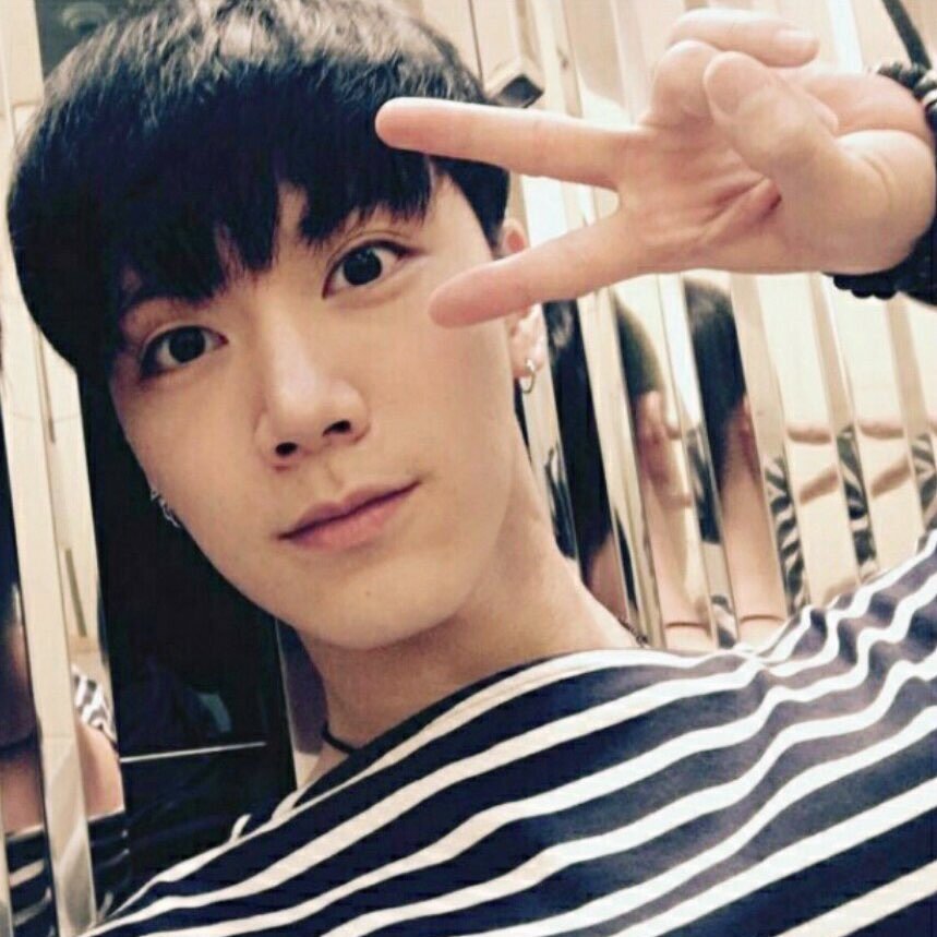 tentenug's profile picture. 