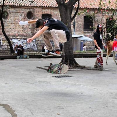 Diegozea15's profile picture. Skateboarding