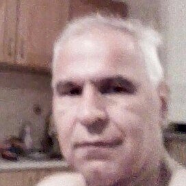 karolyschmidt1's profile picture. 