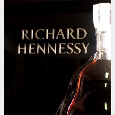 hennessyra1's profile picture. actuary, golfer, staunch Evertonian, avid cricket watcher. Views all my own. might be some swearing. COYB