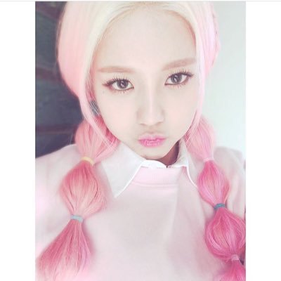 Hyejeong_Ug's profile picture. .