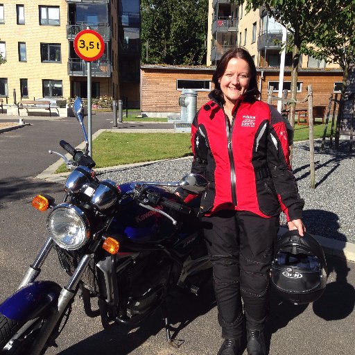 MonicaL20's profile picture. Grundskol- och förstelärare som twittrar för att lära/dela tips om IKT, entreprenöriellt lärande, formativ bedömning samt läs- och skrivutveckling i skolan.