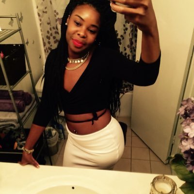 AjeeEricka's profile picture. Twatch What I Tweet! Hahaha =)