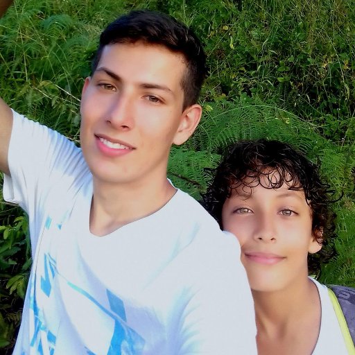 DaniicdDanivlez's profile picture. Mmmm Pos Me Gusta El Futbol, La electronica, El Rock Y de resto no te importa :V