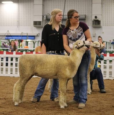 MalerieMinor13's profile picture. Farmer's Daughter•FFA•Future Firefighter