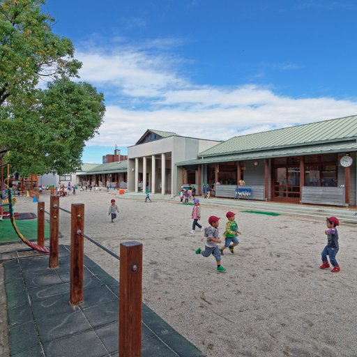 山梨学院幼稚園公式アカウント。本園は、山梨県甲府市にある、1950年に開園した私立幼稚園です。「子どもを人として尊ぶ」「生活の中で育てる」を2つの大きな柱として、未来にむかってしっかり根を張るための幼児教育に取り組んでいます。