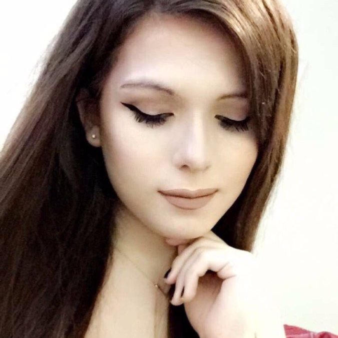@leona_andrew