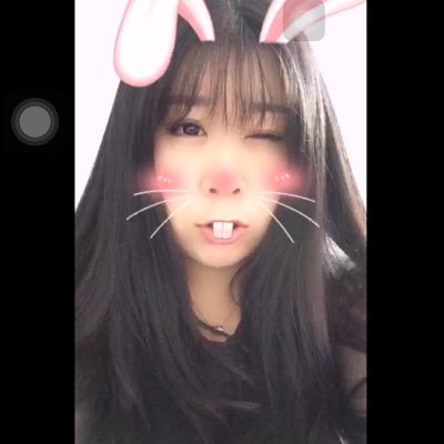 mixue379369236's profile picture. Like music and …………music😒