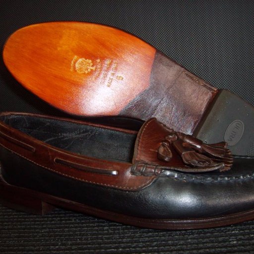 Family Owned and Operated Shoe Repair Shop located in Scotch Plains NJ. We Specialize in UGG Boot cleaning/repair, men and women shoe repair, and leather repair