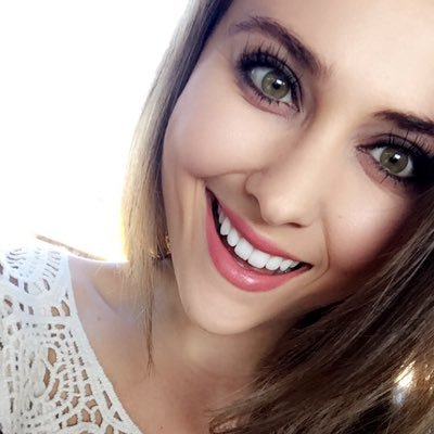 KateBollier's profile picture. buffalo.chicago.art.design.love.pug.