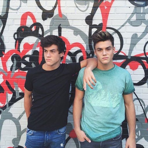 💜I live for Dolan Twins Tuesday 💙💙👑

Never stop searching for your happiness. It's out there. I promise.