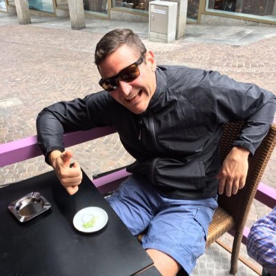 RdvGreeff's profile picture. Orthopaedics scholar keen paddler