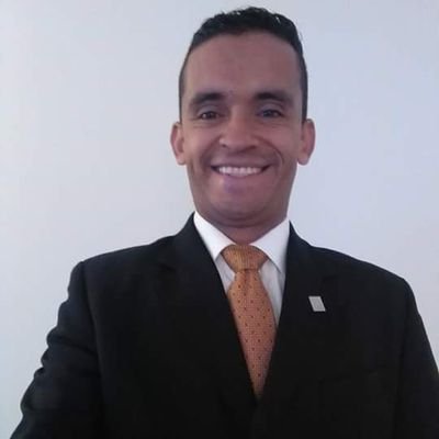 Antropólogo, Especialista en Cooperación Internacional, Magister en Políticas Públicas - Universidad de Antioquia.