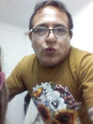 carlosdeolava's profile picture. buena vida y poca vergüenza para todes !