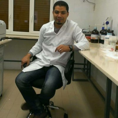 signor2e's profile picture. to be or not to be