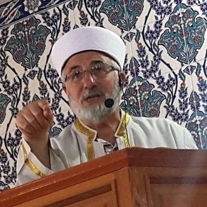 Prof. Dr. Yunus Vehbi Yavuz
Uludağ Üniversitesi İlahiyat Fakültesi Emekli İslam Hukuku Öğretim Üyesi