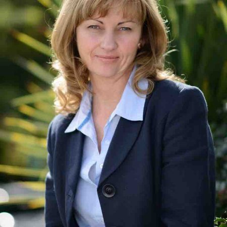 Founded by Hypnotherapist & Counsellor, Elva Carter, Positive Change Therapies inspires and improves your thinking & behaviour to create change in your life...