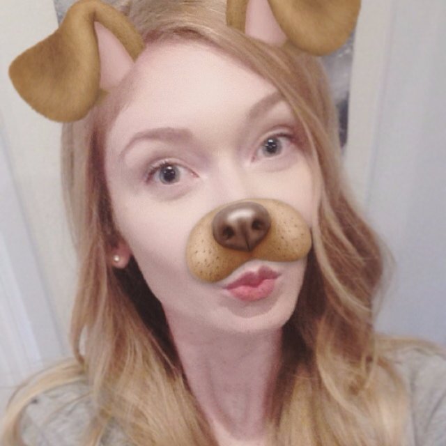 Just_Chela's profile picture. Just a girl makin' YouTube videos | I never look back darling, it distracts from the now | ღ