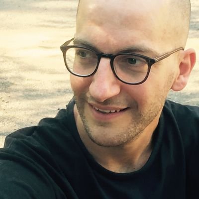ejolivet's profile picture. Responsable #digitalcontent chez @Le_Museum, ex responsable digital chez @amnestyfrance.