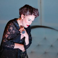 Laura Bohn (@lauradbohn) 's Twitter Profile