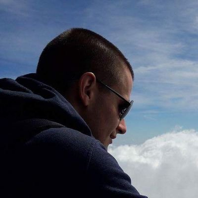 ludkotweet's profile picture. 