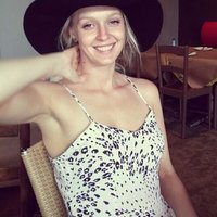 Sindee (@eednis) 's Twitter Profile