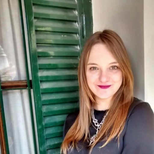 Optimista por elección, fan del helado y las series. Profe en la Universidad | Organizadora Profesional |