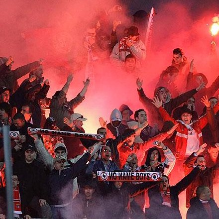 Sport Lisboa. Grupo Sport Benfica. Sport Lisboa e Benfica. Novidades, opiniões pessoais, fotografias e vídeos sobre o Sport Lisboa e Benfica.