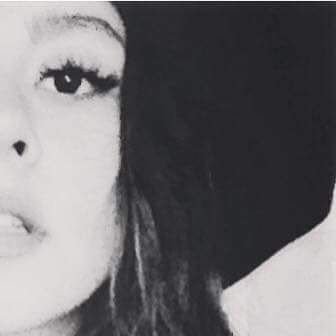 Vanecuriofi's profile picture. 