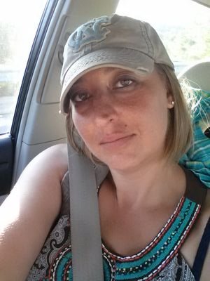 Mom of a teen @JustSoBailey_ , almost preteen, and twin babies @thedeighantwins and engaged to @wolfwonone