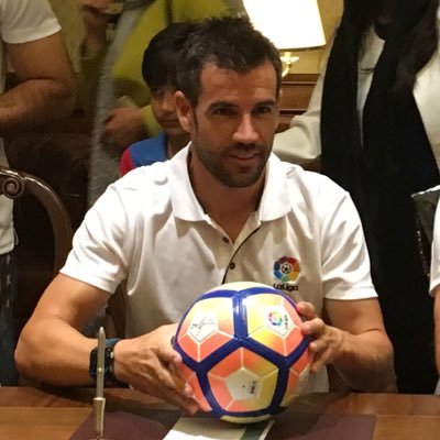 Twitter oficial de David Albelda Aliques, exjugador de @valenciacf, @VillarrealCF y @SeFutbol                    https://t.co/tWC00DMbbb