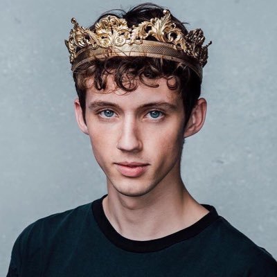freebio_13's profile picture. free follow, follow @OVERDOSESIVAN please