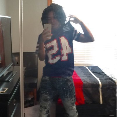 girlthataverion's profile picture. 