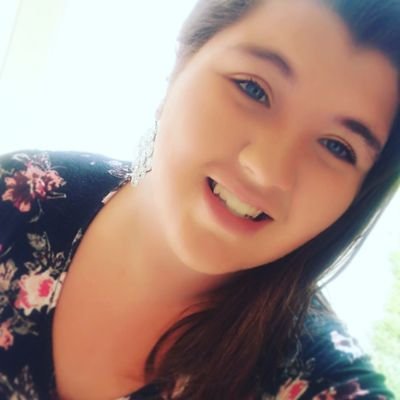 Invincible9120's profile picture. ✨Senior, Mainer, trying to love life and reach my goals ✌️✨