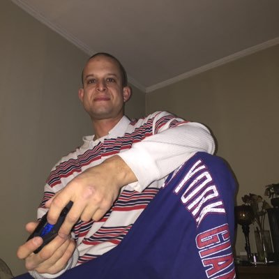 PMPGreat_Chavez's profile picture. Hang Hang -PMP-Gang