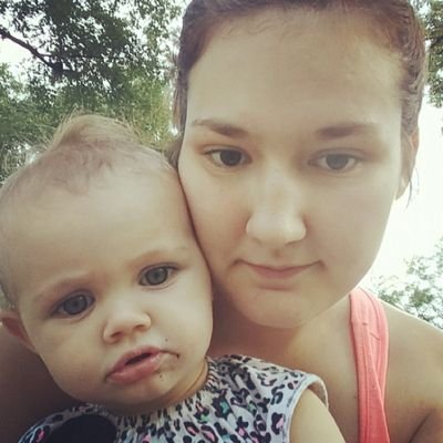I am a mother of two gorgeous little girls
Jade 8-25-13
Star 8-11-15
I am a stay at home mom I also do a lot of sweepstakes