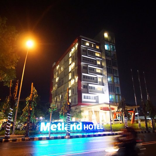 Pesona Hotel Cirebon Metland Lokasi Strategis, Desain Elegan dan Harga Terjangkau.