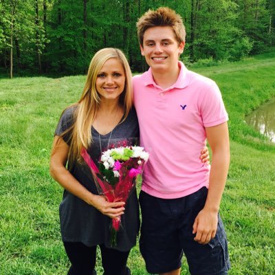 atvm0m's profile picture. 