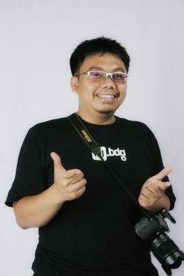 tyonk2000's profile picture. Fb : https://t.co/0aQtrA4UHK
IG : @tyonk3005

Photographer,  wedding photo, street photographer,  modeling photography etc.