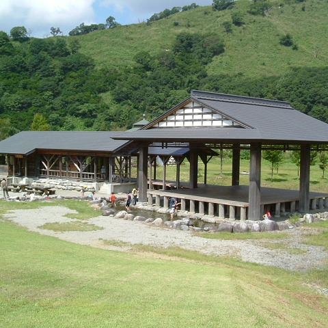 山形県小国町の大自然を舞台に、幅広いジャンルから数多くのアーティストが集う野外コンサート　白い森音楽祭