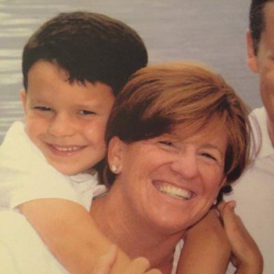 lucyfalk's profile picture. 