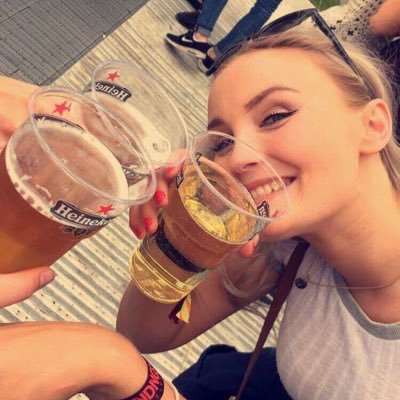 JennyFeoey's profile picture. 