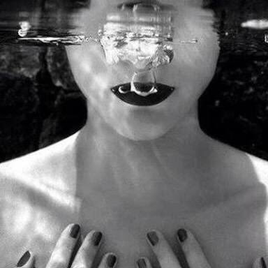 ruhunu_hatun's profile picture. 