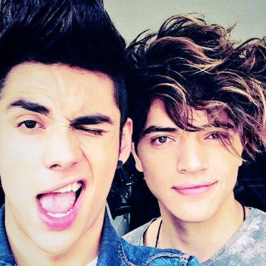 los mejores primos de la historia los Leyvas @soyalannavarro y @freddyleyva