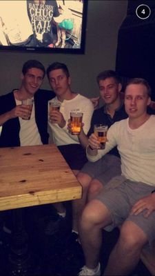 Debuuc's profile picture. 