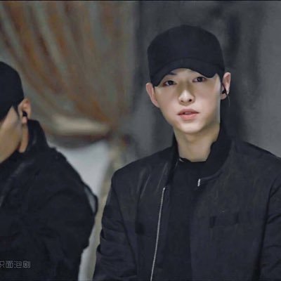 ソンジュンギ応援垢 Twitter वर 軍隊いってもっと筋肉増したよな 太陽の末裔とかもろタイプ ソンジュンギ
