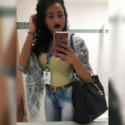 Sempre e pouco oque conhecemos
!
sobrecarregue teus conhecimentos só não pire com a sabedoria ...