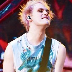 hardoreunicorn2's profile picture. 5sos fam •Mike Girl •Gemini
